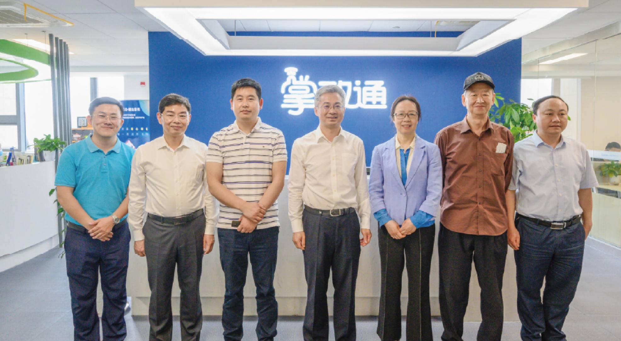 时任中共宁波市委常委、宣传部部长 李军